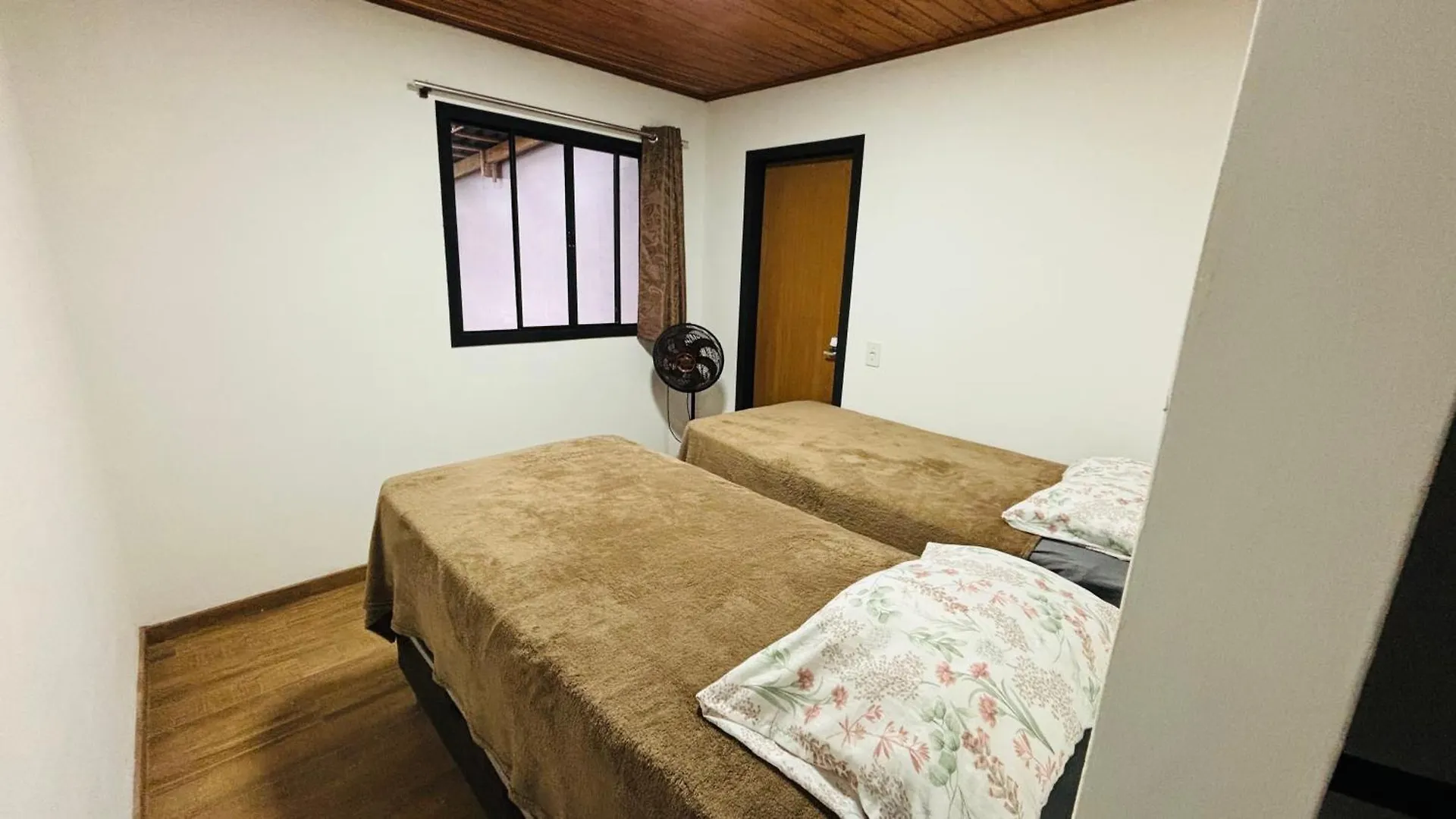 Turistando Em Floripa - Espaco Privativo Ate 6 Pessoas Florianópolis 0*,  Brasile